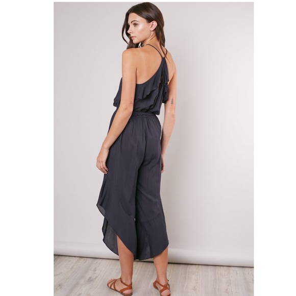 Halter Ruffle Jumpsuit - Picture 5 of 7
